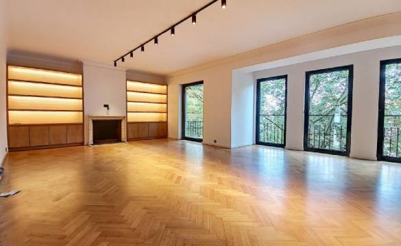 Villa in Coral Gables